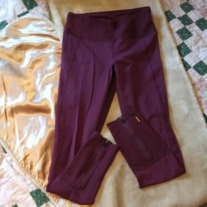 Lucy zip ankle leggings